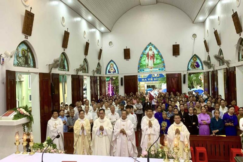 Giáo họ Yên Hội Mừng Lễ Kính Thánh An-Tôn Padova - Quan thầy