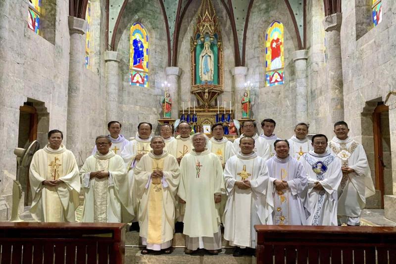 Quý Cha Khóa II Đại Chủng Viện Vinh Thanh ►Hành Hương Năm Thánh Hy Vọng và Dâng Lễ Tạ Ơn Tại Bảo Nham