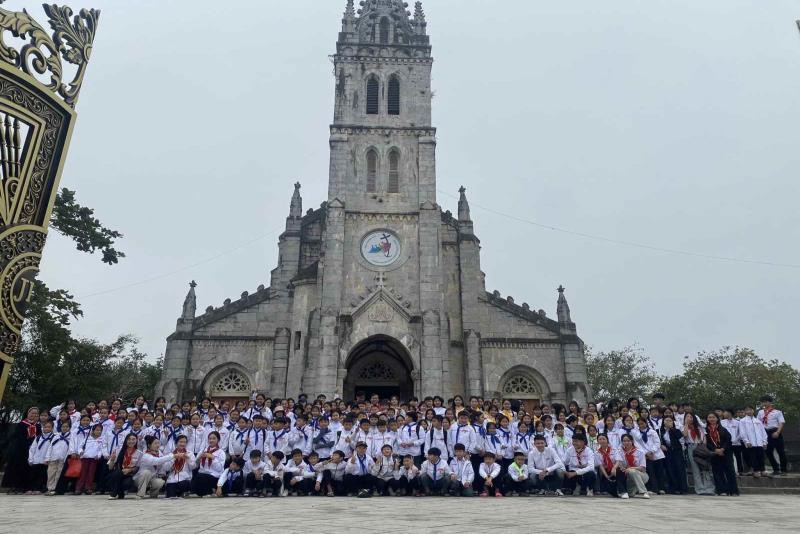 GIÁO XỨ TRANG NỨA HÀNH HƯƠNG ĐỨC MẸ BẢO NHAM TRONG NĂM THÁNH HY VỌNG